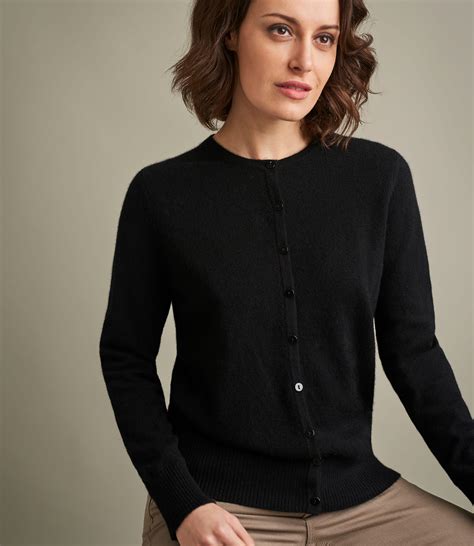 Women's Knitwear: Cashmere, Sweaters, Cardigans .